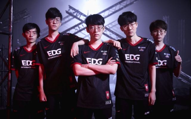 用现金局思 用现金局思